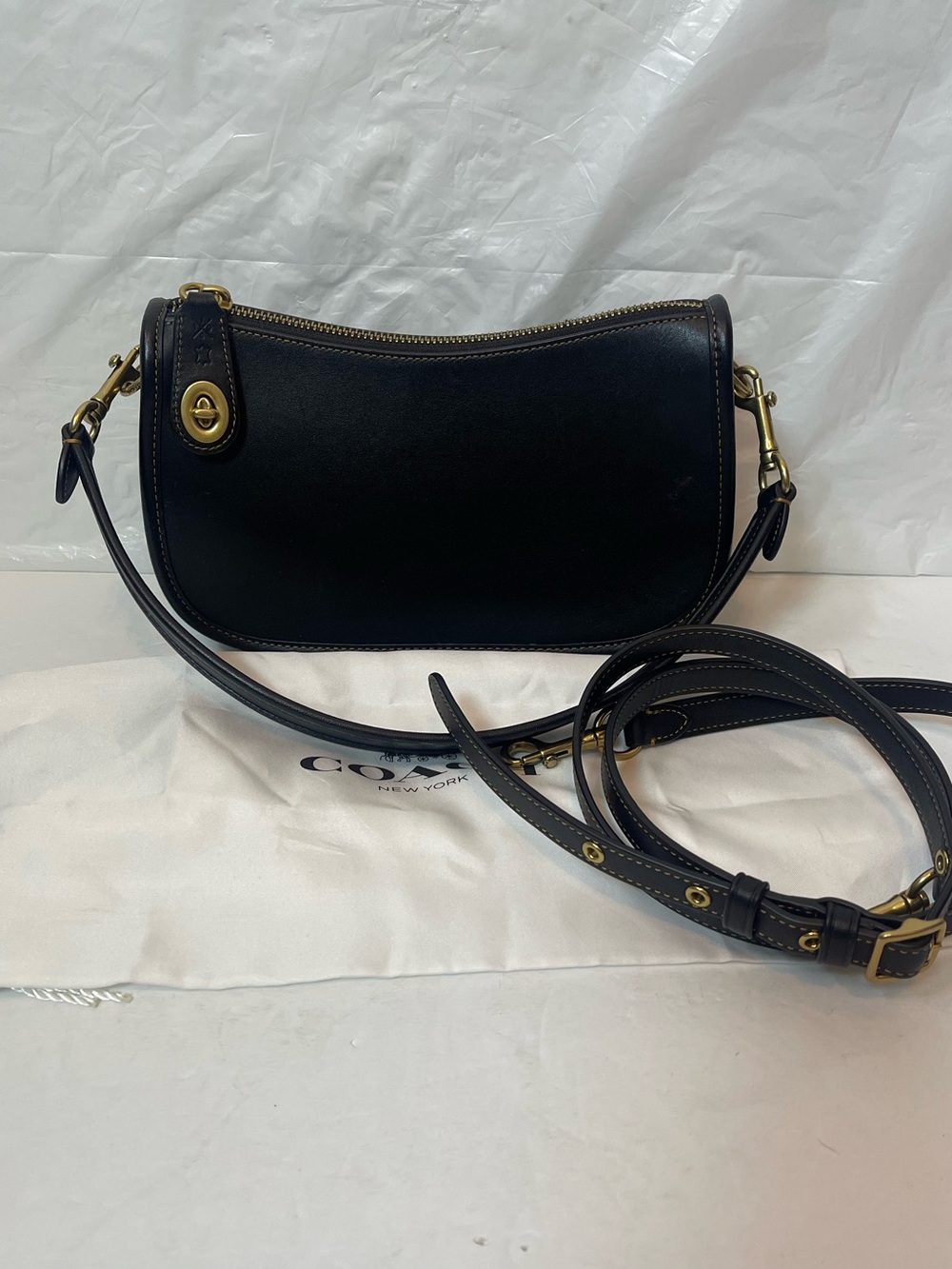 Coach Black Leather Swinger Bag